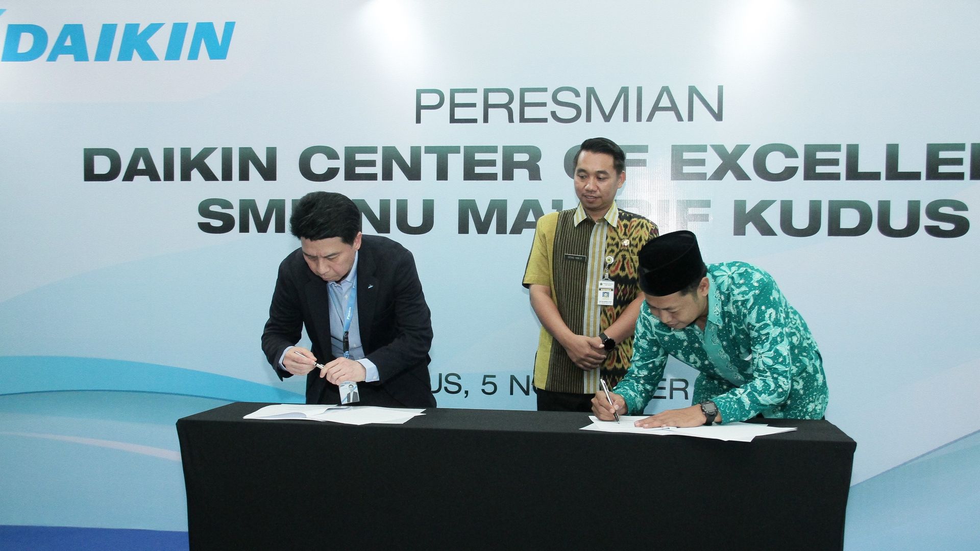 Daikin Inaugurates Center of Excellence at SMK NU Ma’arif Kudus